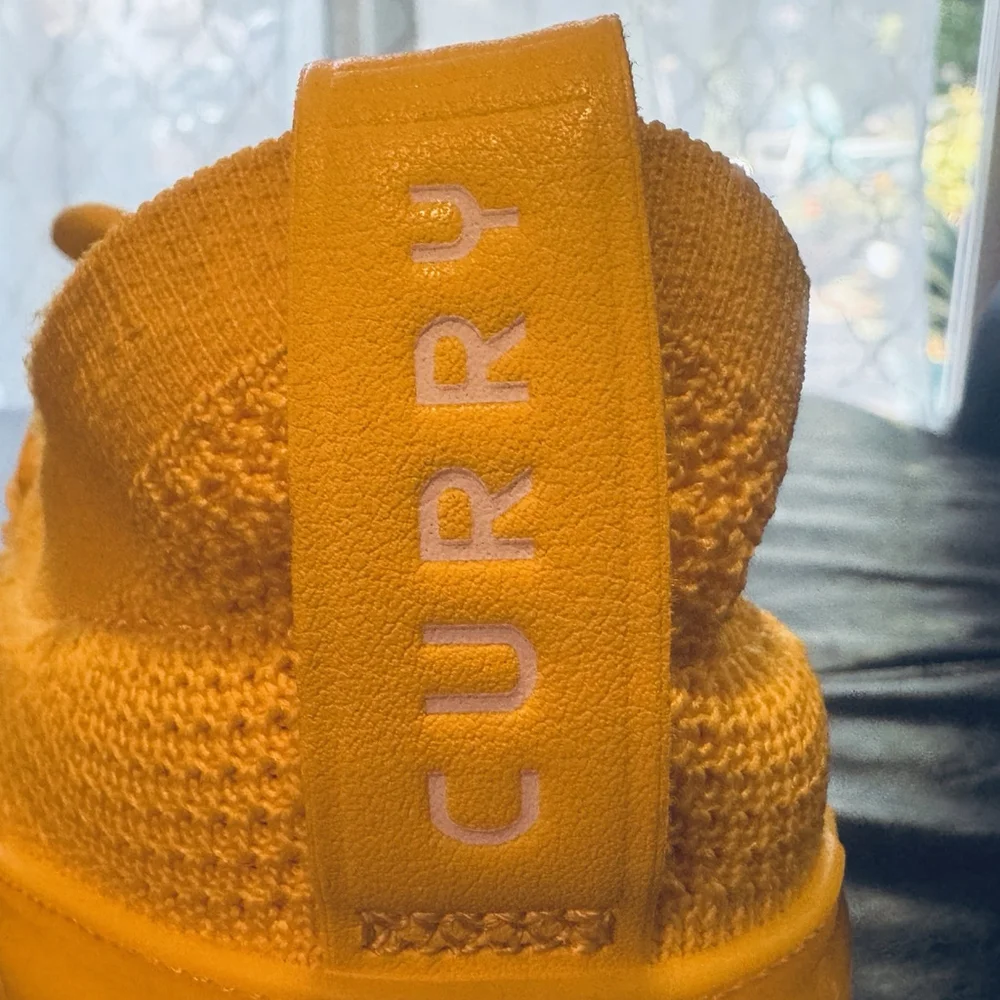 Under Armour Curry TB 8 Sneakers Men Size:12 Flow Smooth Butter Yellow